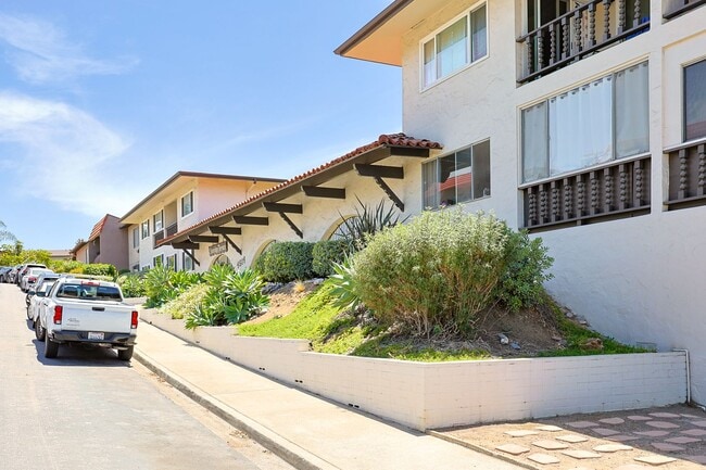Photo - Fully Furnished 2 Bed / 1.5 Bath Condo Near Downtown La Mesa