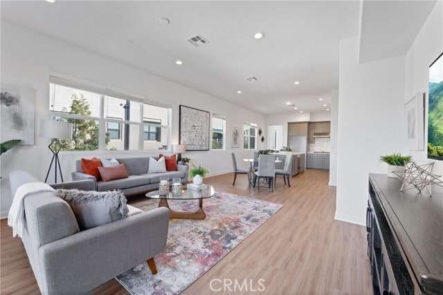 Photo - 171 Follyhatch