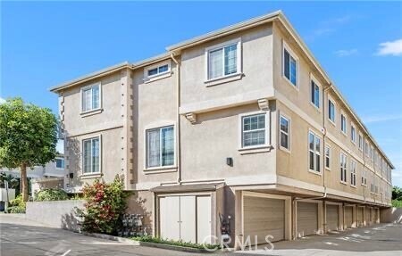 Photo - 1431 Lomita Blvd