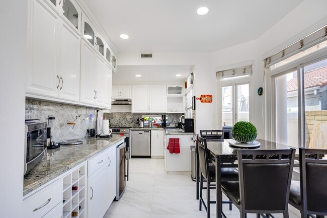 Photo - 56 Mardi Gras Rd