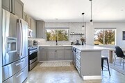 Photo - Rare Opportunity for Spacious, Modern Sout... Apartment
