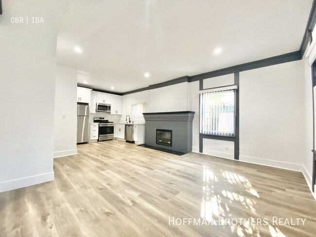 Photo - 2360 W Washington Blvd Unit 202