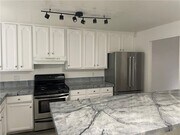Photo - 517 S Hewes St Townhome
