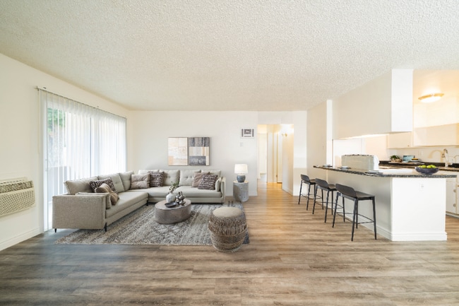 Photo - 570 S Lincoln Ave Unit 10