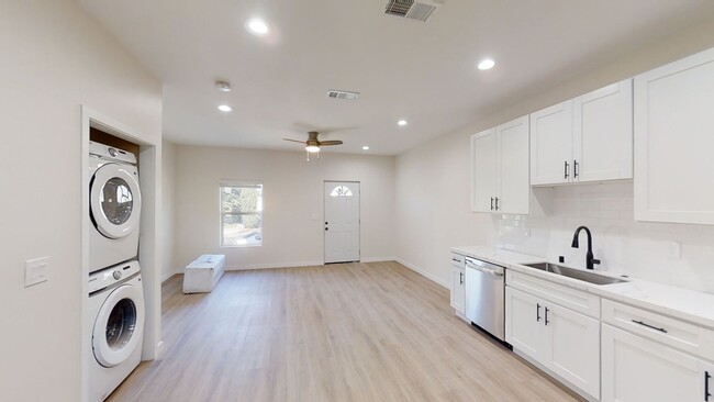 Photo - Cozy 4BD/2BA House on Gary with Beautiful Yard