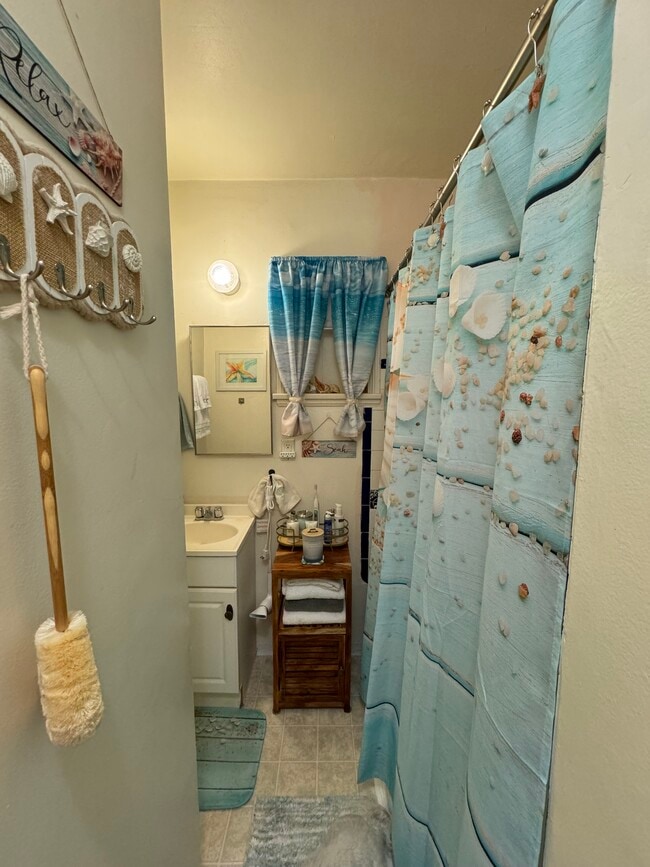 Photo - 2105 Huntington Ln