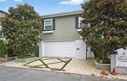 Photo - 456 30th St House