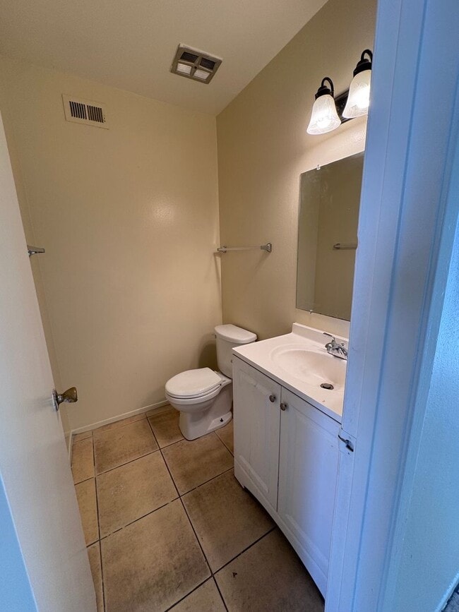 Photo - 2 Bedroom 1.5 Bath Attached unit available
