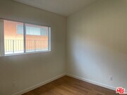 Photo - 1249 N Virgil Ave
