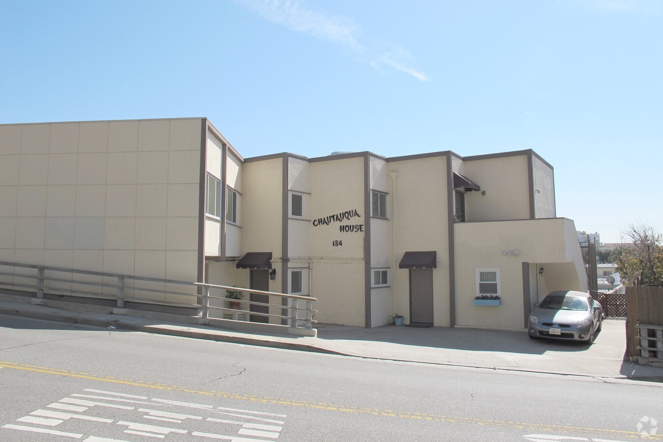 Photo - 134 Chautauqua Blvd Apartments