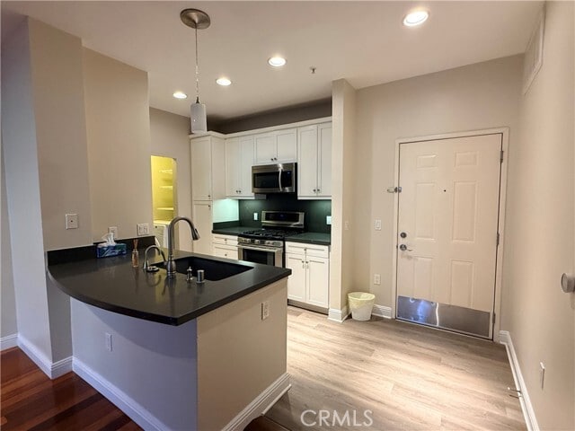 Photo - 1162 Scholarship