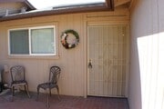 Photo - Stunning 3 bed, 2 bath Townhome for Rent.