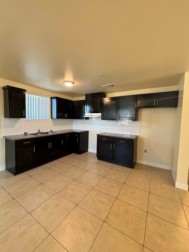 Photo - 524 W Colden Ave