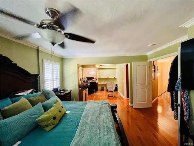 Photo - 21945 Centurion Way