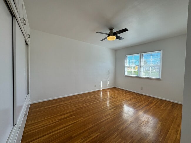 Full of natural light and built-in storage - 1380 Masselin Ave Unit 7