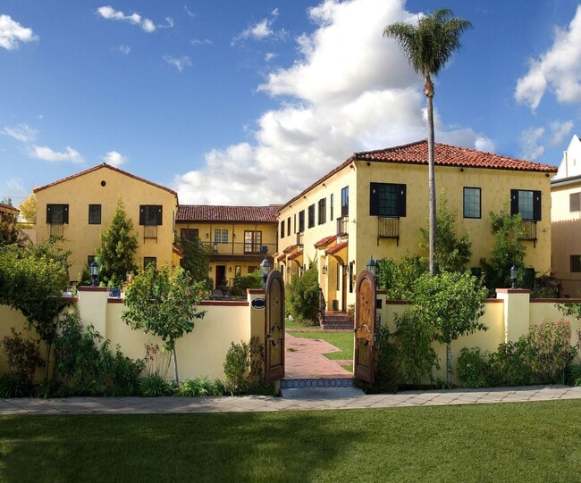 Trojandale Apartments - Trojandale Apartments