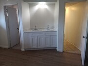 Photo - 4632 Canoga St