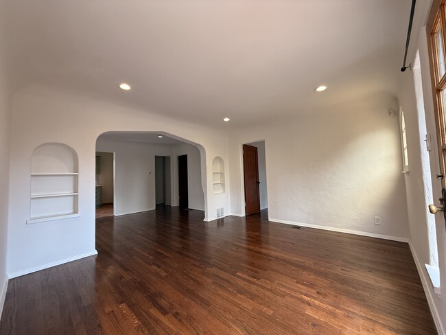 Photo - 937 Hammond St Unit 937