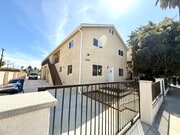 Photo - 14606 Gilmore St