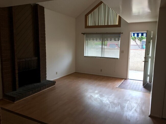 Living Room - 5339 Peck Rd Unit A