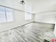 Photo - 468 S Roxbury Dr Unit 103