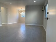 Photo - 1523 W 81st St Apartment Unit 2