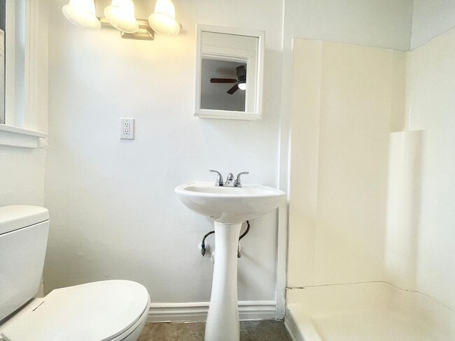Building Photo - 2751 San Marino St Unit 29 Rental