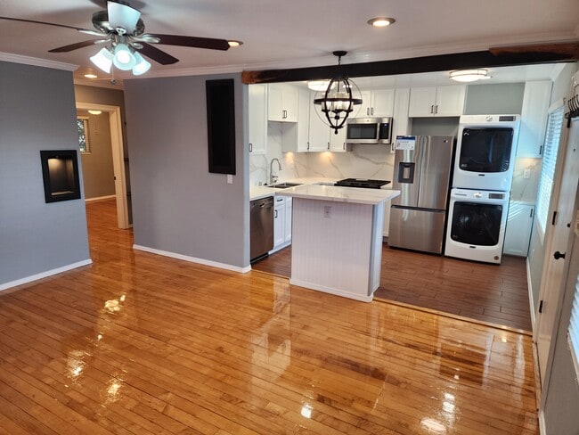 Building Photo - 3784 Keating St Unit 3784 Rental