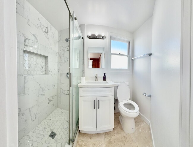 Photo - !!! OPEN HOUSE !!! - Every Saturday and  from 1:00pm to 3:00pm Unit 25