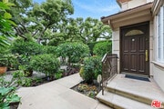 Photo - 412 N Maple Dr House