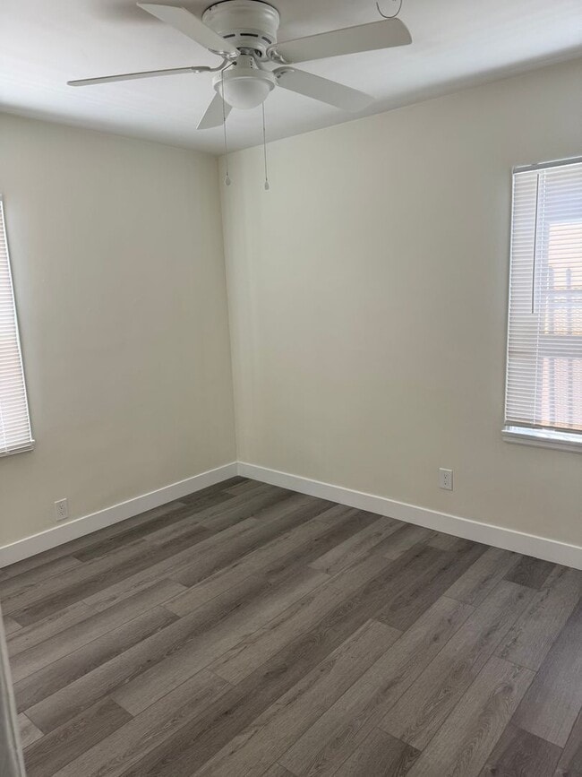 Photo - FOR RENT — COMPLETELY REMODELED Apartment Unit 3527
