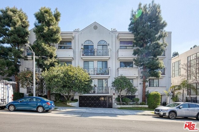 Building Photo - 860 S Lucerne Blvd Unit 101