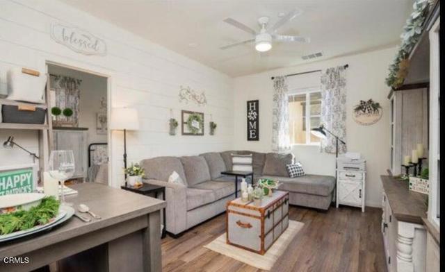 Photo - 3431 N Oxnard Blvd