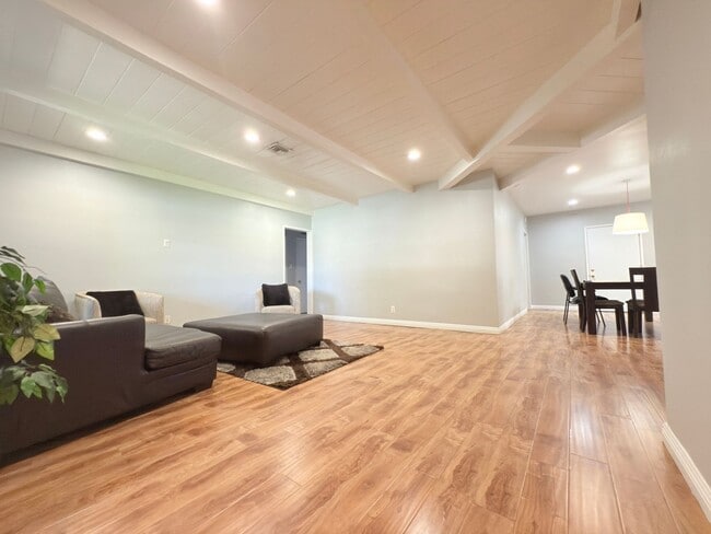 Photo - 4-Bedroom Home with Expansive Backyard in ...