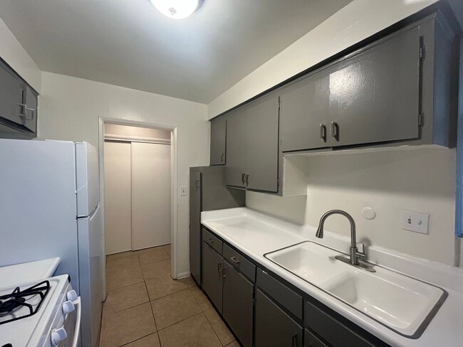 Photo - 8070 Langdon Ave Unit 208a