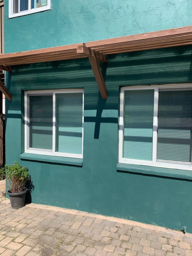 Photo - Curlew Unit 02