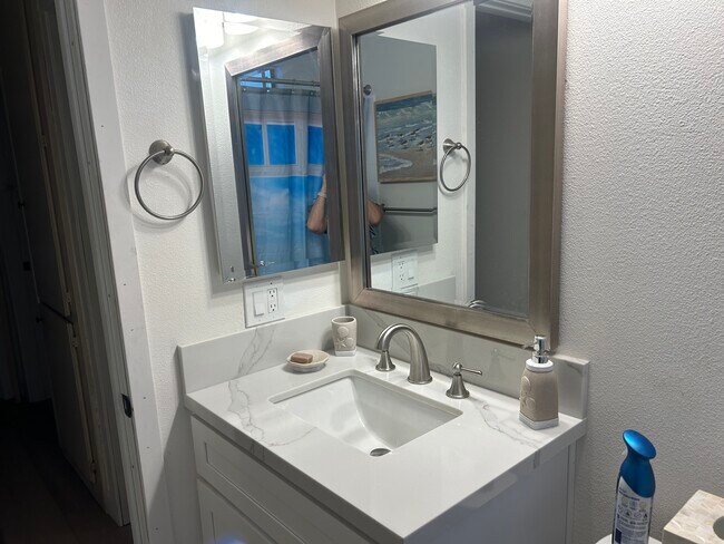 Photo - 20902 Mission Ln