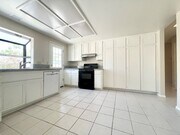 Photo - 1008 Bridle Path Way