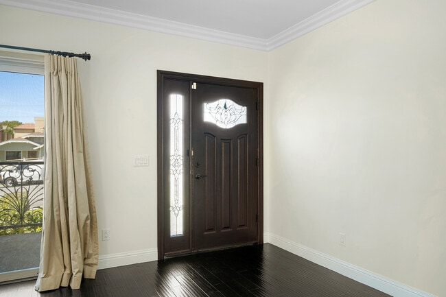 Photo - 750 E Orange Grove Ave