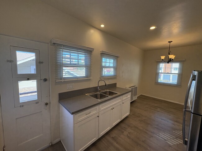 Photo - Gaylord Building Unit 5