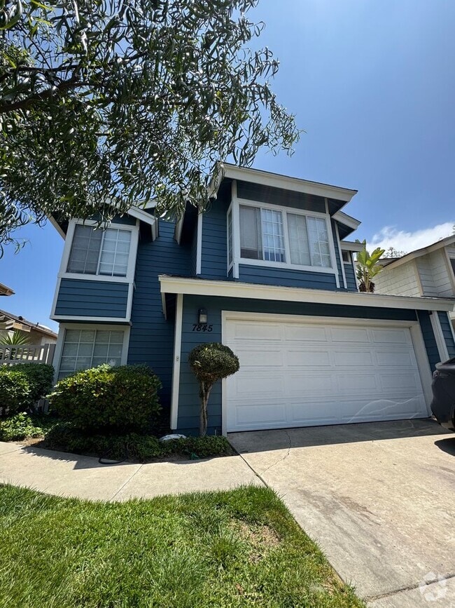 Building Photo - 3 bedroom 2.5 bath House - Paradise Valley...
