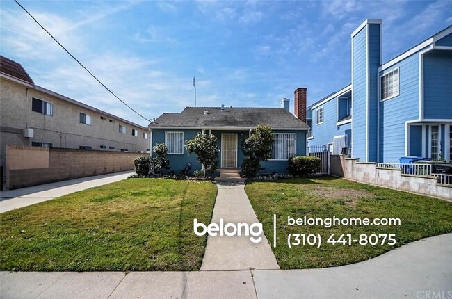 Building Photo - 1640 W 218th St