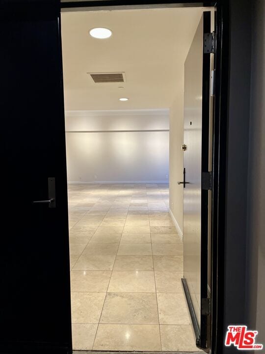 Building Photo - 10445 Wilshire Blvd Unit 305