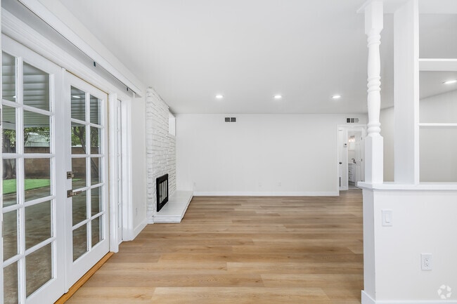 3BR, 2BA - 1,352SF - Living Room - 17178 McKeever St