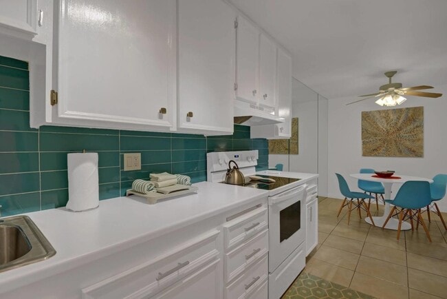 Photo - 680 N Ashurst Ct Unit 100