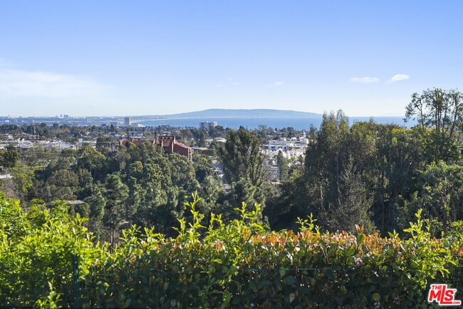 Photo - 1036 El Medio Ave