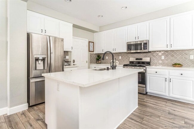 Photo - 550 Via Del Caballo