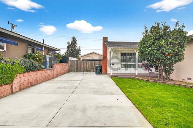 Photo - 1200 E Elgenia Ave