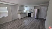 Photo - 229 E 85th St Townhome