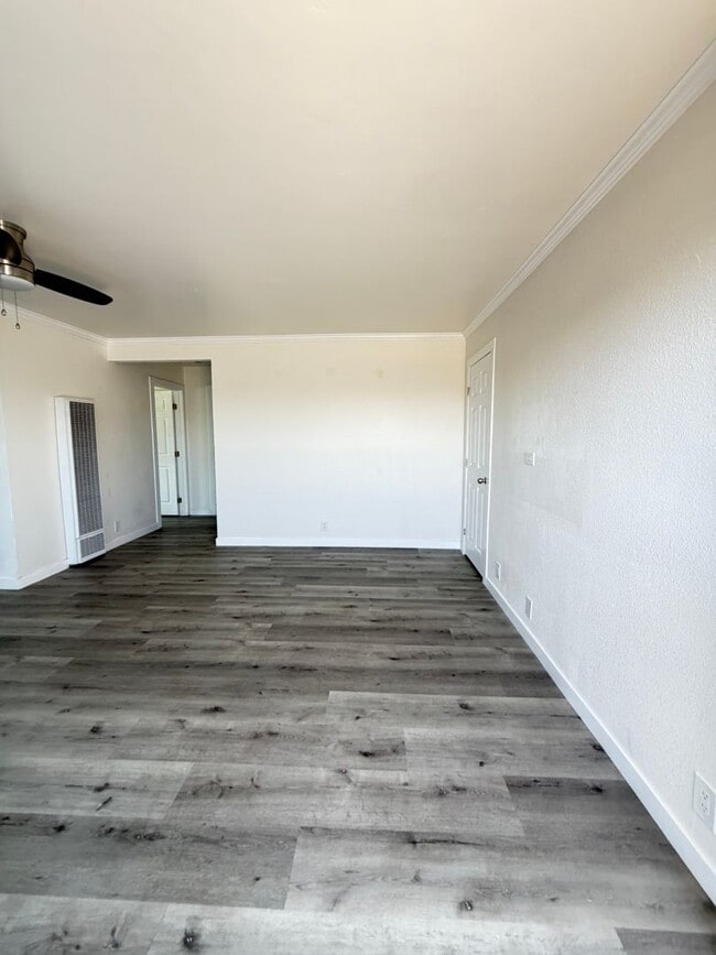 Photo - 311 Zenith St Unit 04